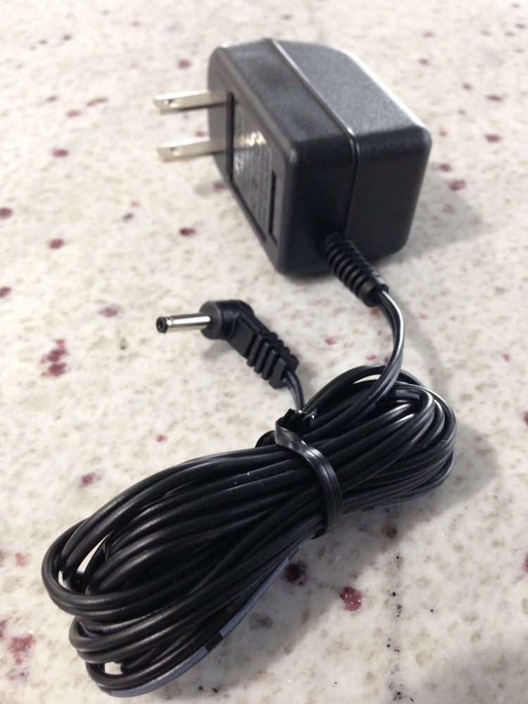 GPU280500150WD00 5V AC Adapter Class 2 Power Supply - Black