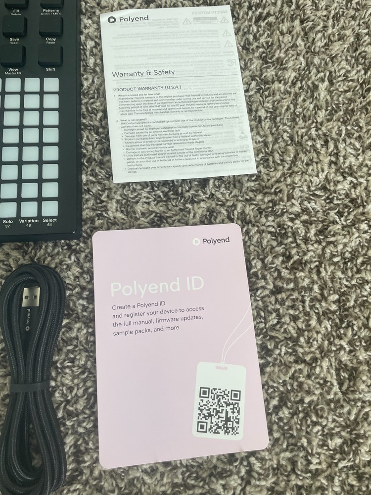 Polyend Play Sample and MIDI Based Groovebox complete Used once.