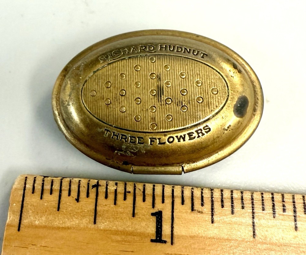 Antique 1924 Richard Hudnut “Three Flowers” Solid Perfume Compact • Brass Oval