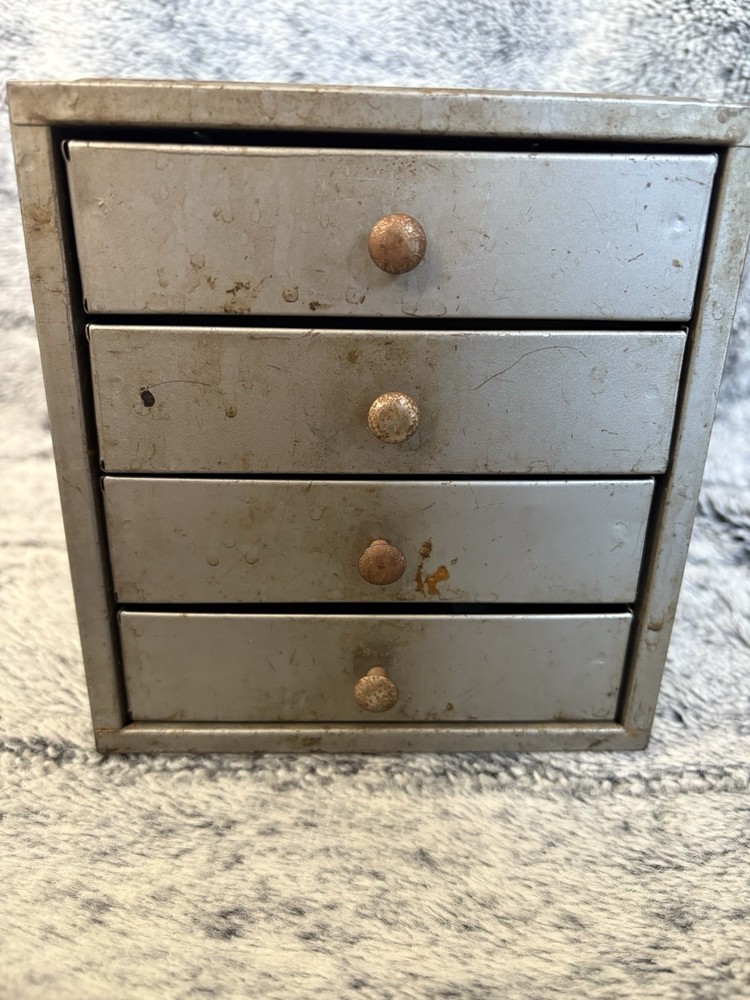 Vintage metal storage box #B4