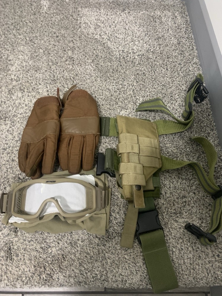 ESS Ballistic Military Issue Goggles + extra items