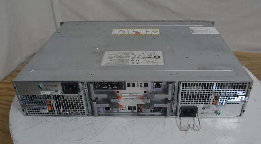 EMC SAE 100-562-964 25 Disk Array Enclosure SEE NOTES