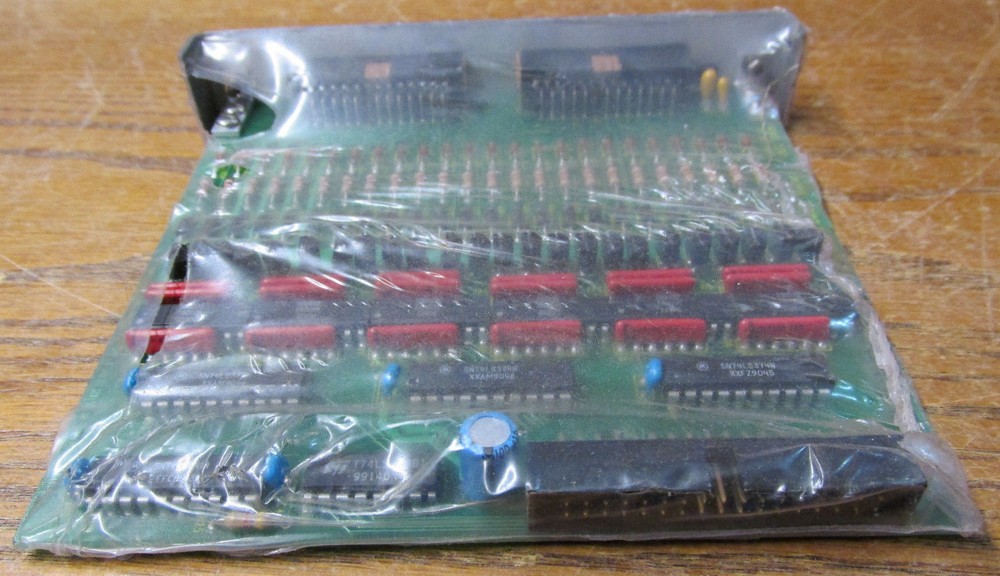 UNUSED NOS Control Technology 2202 Output Module 24 Outputs