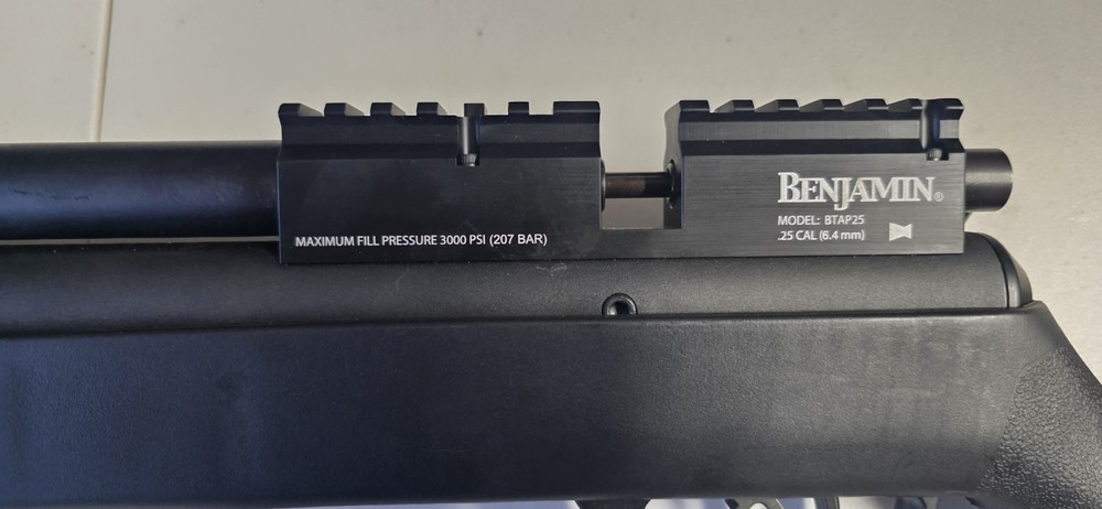 Benjamin Armada .25 Air Riffle - Black (BTAP25)