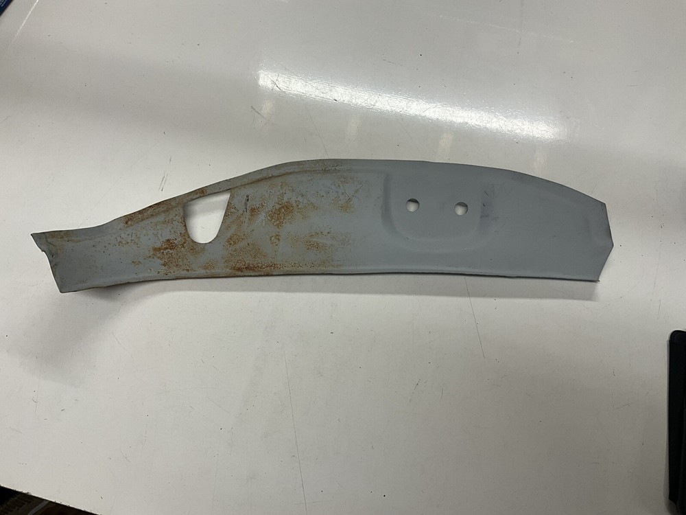 DE TOMASO PANTERA parts, B post panel