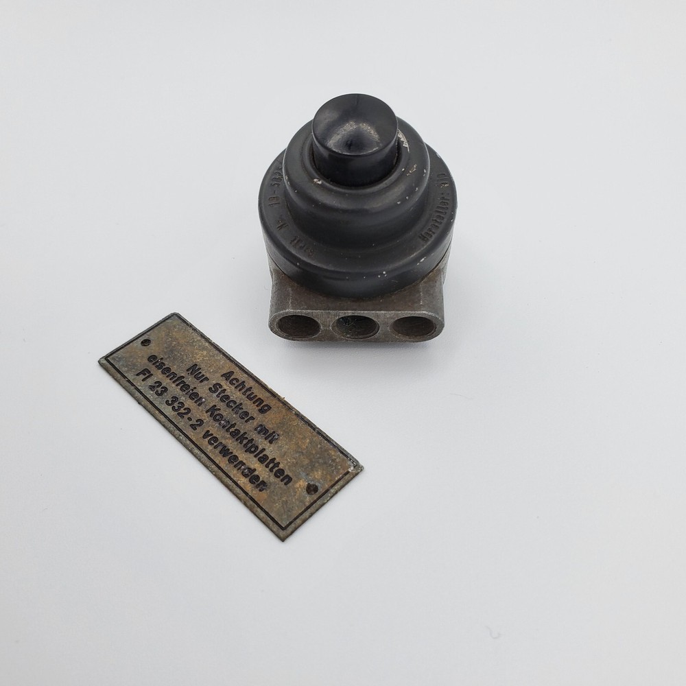 WW2 German Luftwaffe fighter pilot BF 109 plane fight stick trigger button set