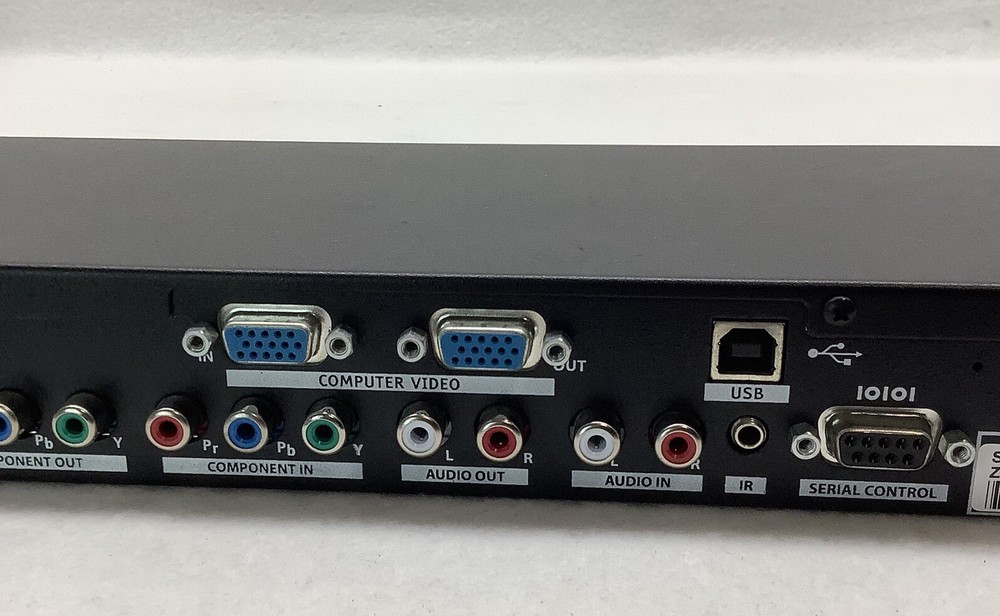 ZeeVee ZvPro 250 MPEG-2 Encoder Modulator With Rack Mount Ears