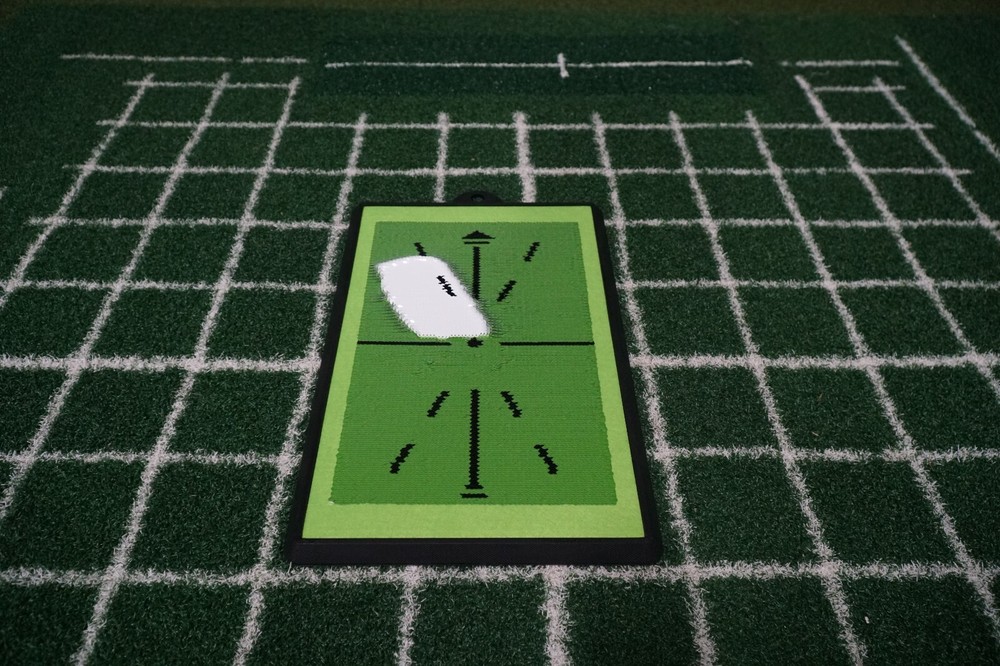 Golf Swing Path Mat – Instant Feedback Trainer for Impact & Alignment