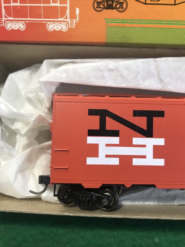 HO Roundhouse 40’ NH Nice (HO81127)