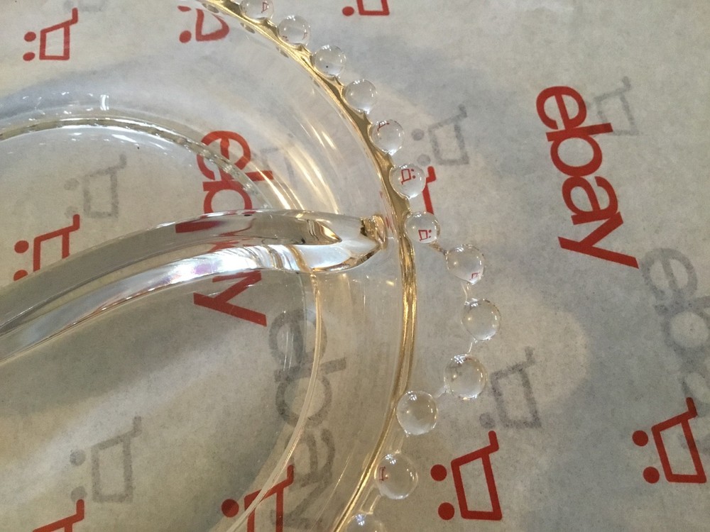 round divided clear glass dish