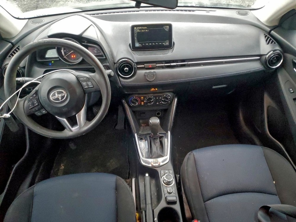 IA SCION 2016 Glove Box 4939529