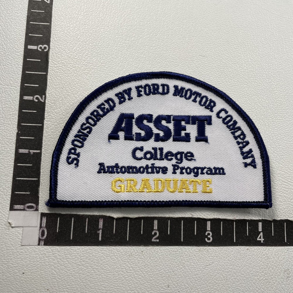 FORD MOTOR CO. ASSET COLLEGE AUTO PROGRAM GRADUATE Patch 19O7