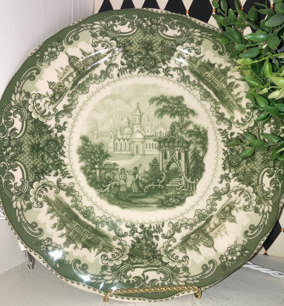 Green and White Twoile Transferware Dishware 6 PCs Bakeware, Platter & 4 Plates