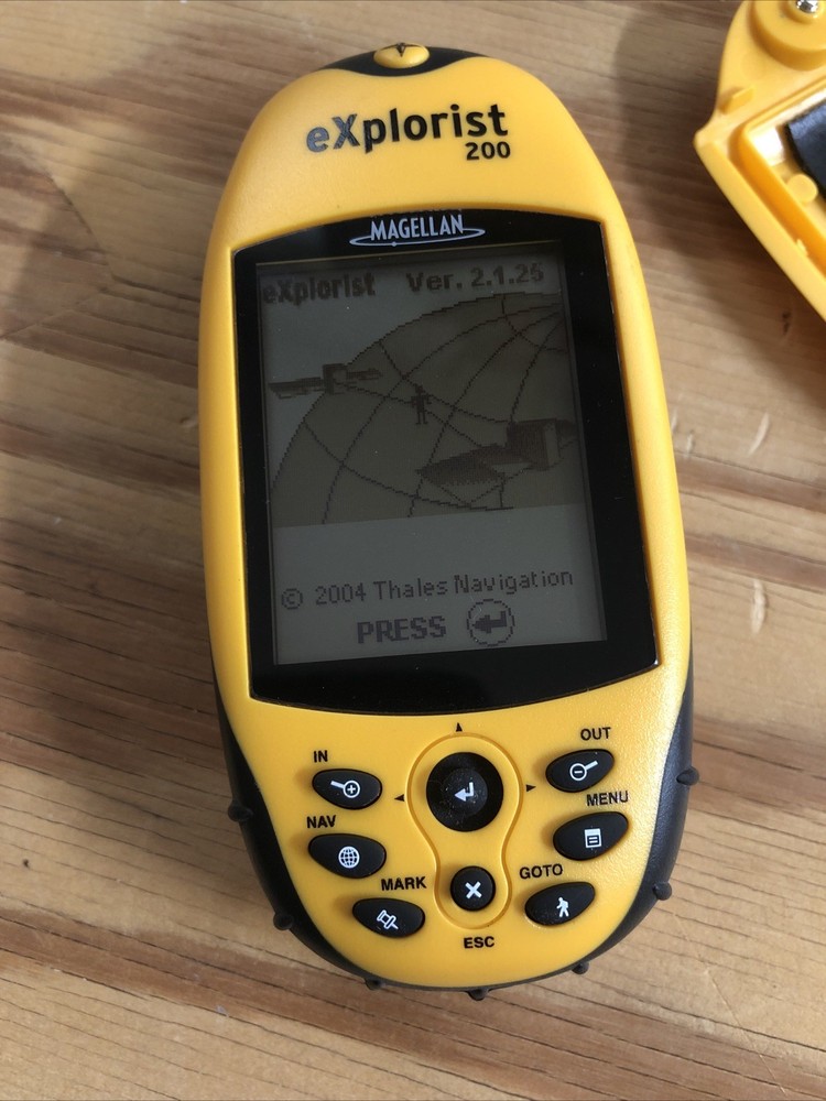 Magellan Explorist 200 Handheld Portable GPS Navigation System With Case