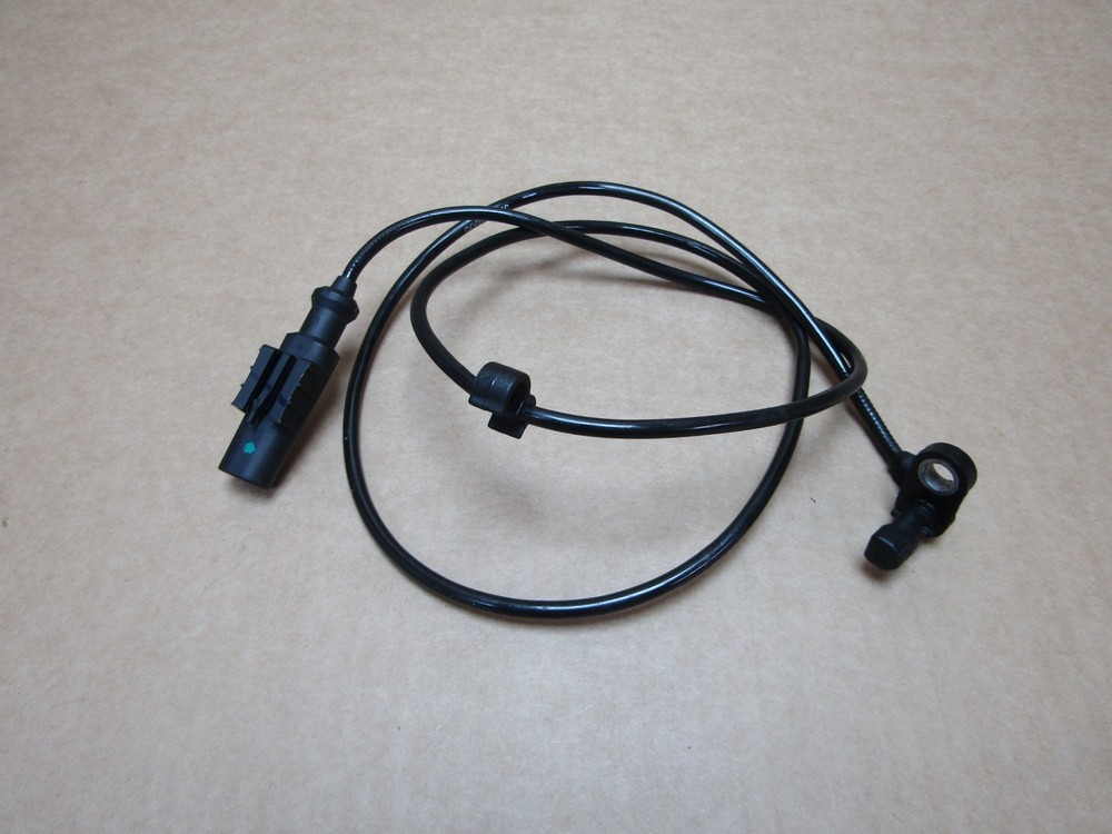 Triumph speed 400 2024 front ABS sensor (15422)