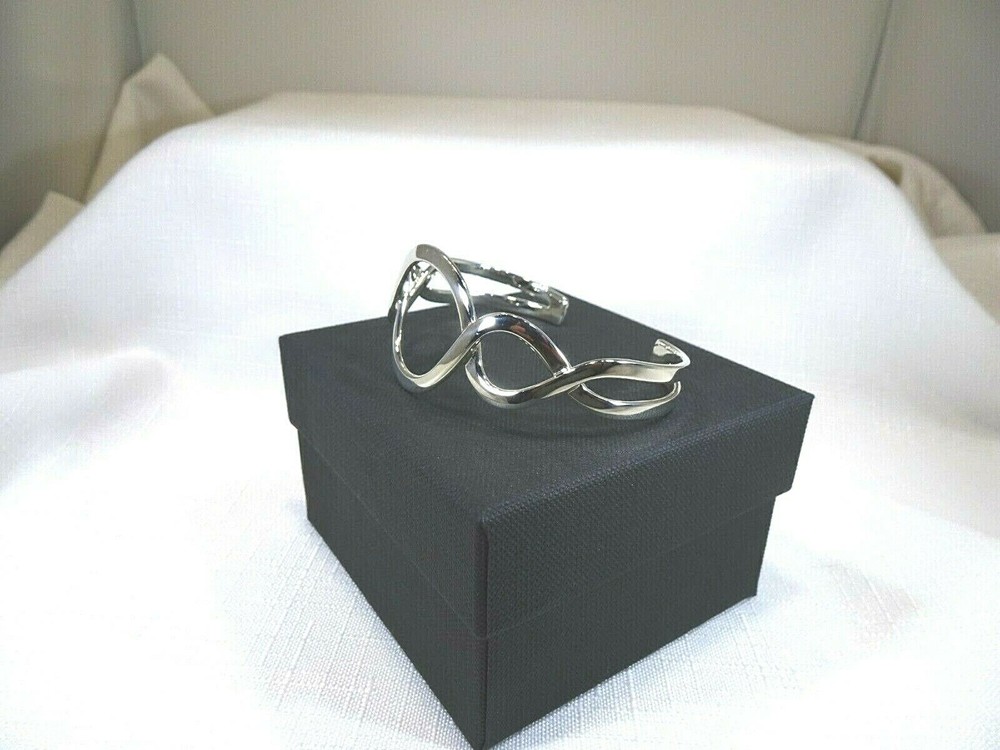 Solid Sterling Silver Cuff Bangle- 18.cm