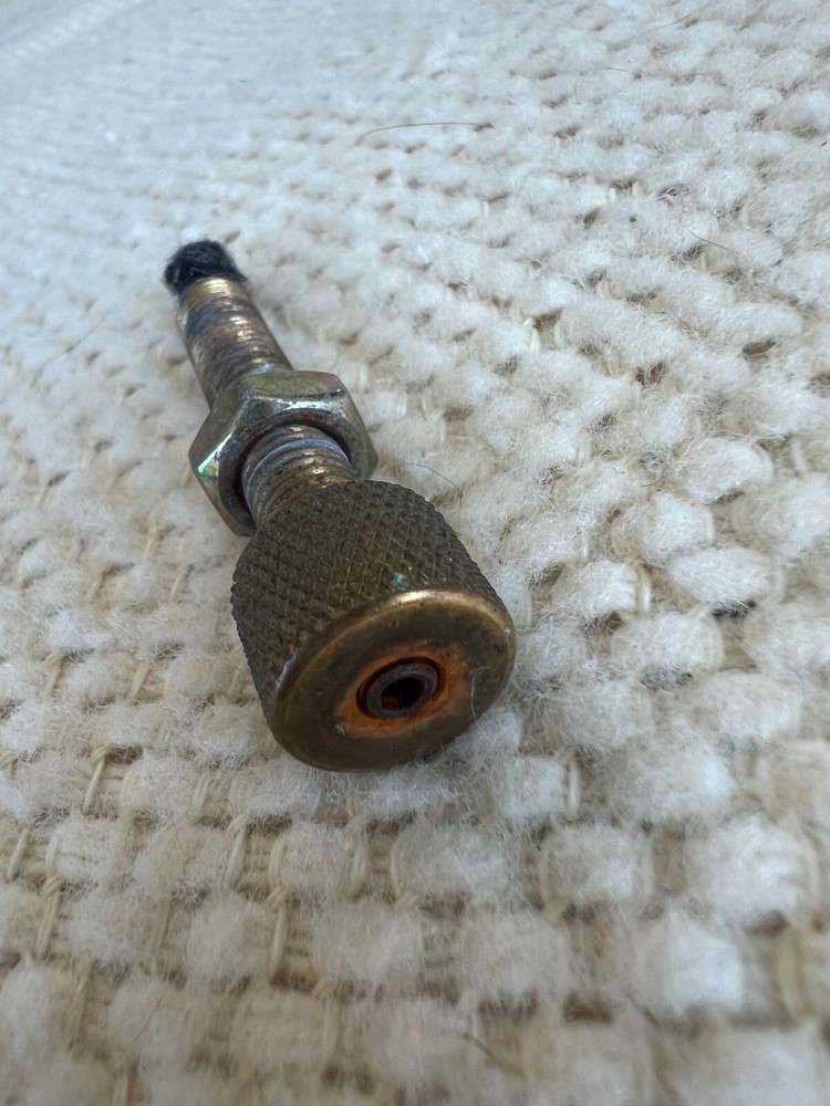 Archery Pressure Plunger Rest