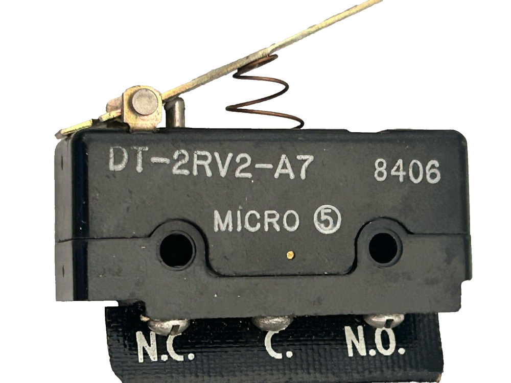 Micro Switch DT-2RV2-A7 NEW
