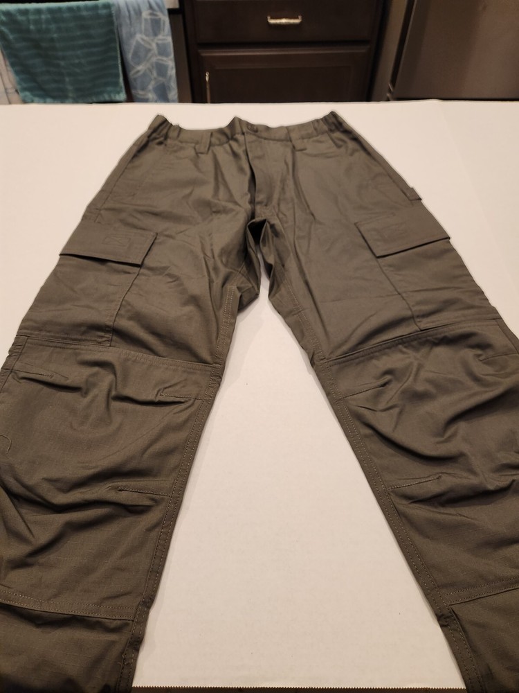 Benchmark Apprentice Cargo Work Pants by LAPG Sierra 28W x 30L