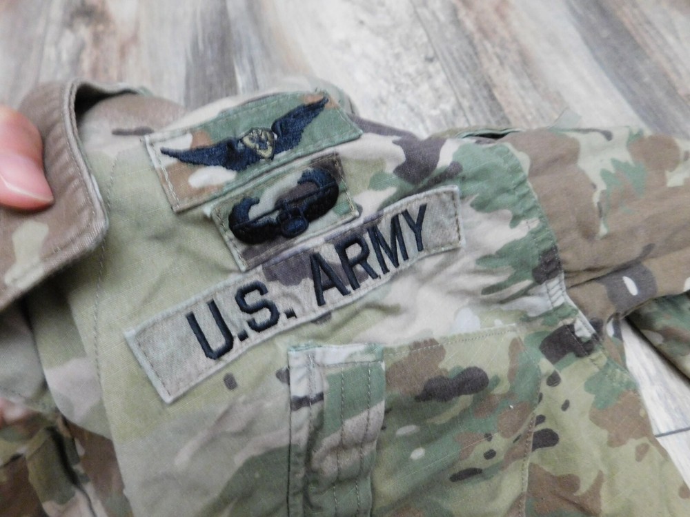 US ARMY OCP COAT SZ SMALL - SHORT