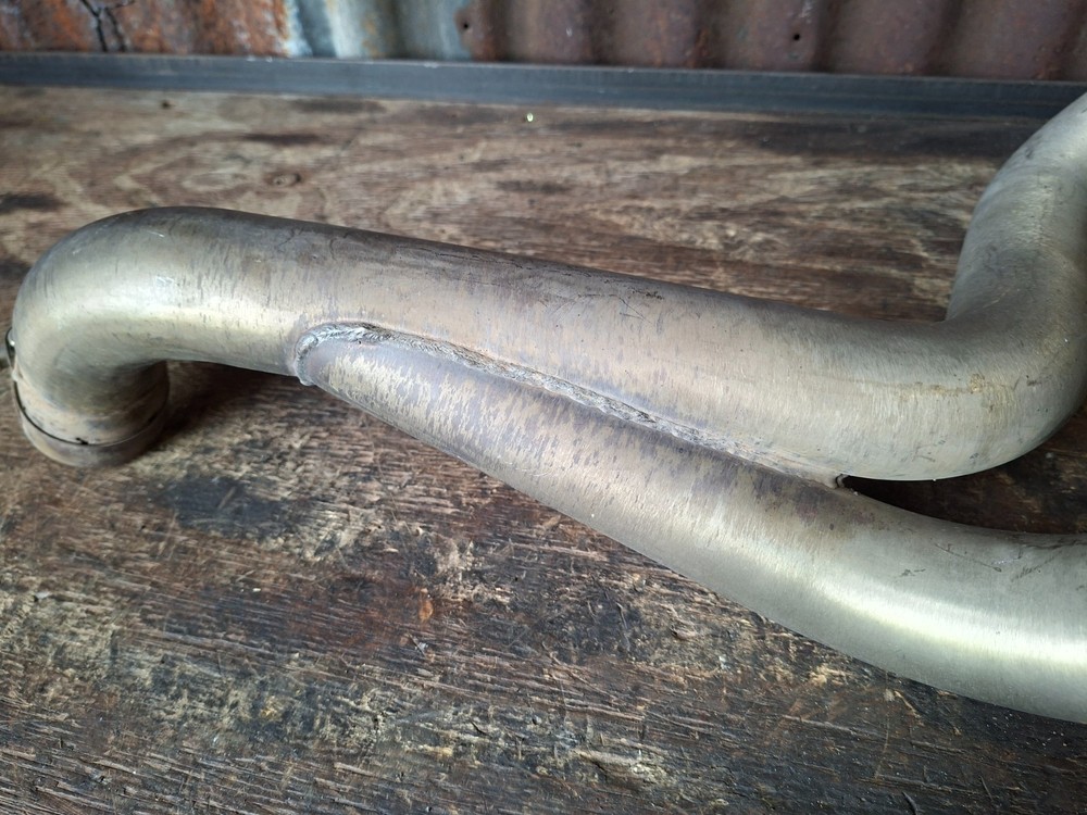 Triumph Speed Triple 1050 - Exhaust Link Pipe