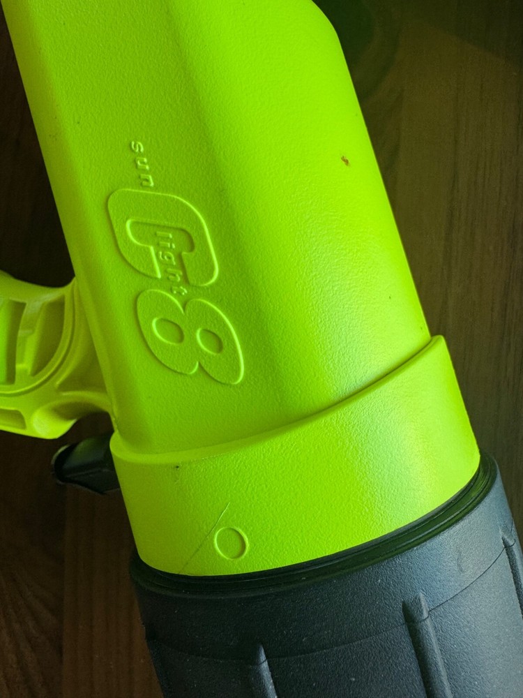 Underwater Kinetics Sunlight C8 Mini Q40 SL4 Dive Beacon SEE DESCRIPTION