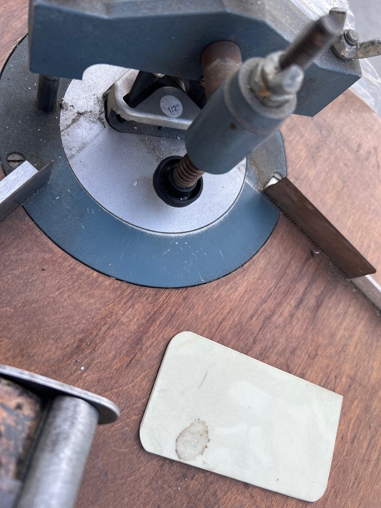 Lassco used Wizer Pneumatic Corner Rounder model 50XP with NO die machine only