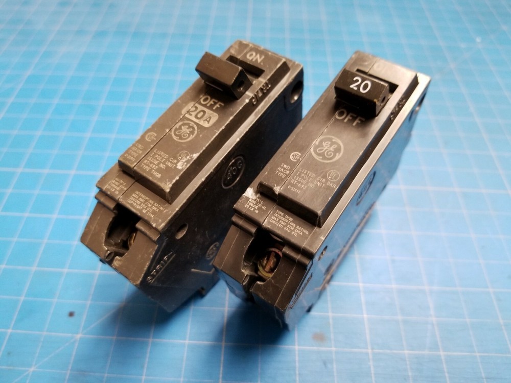 LOT 2 - 20 Amp Single Pole Wide General Electric GE Breakers Bolt On Type THQB