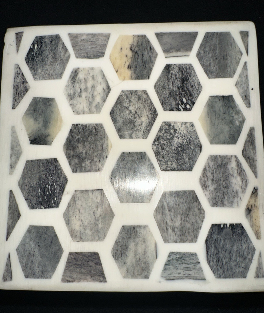 SQUARE HANDMADE BONE INLAY STORAGE BOX~GRAY & WHITE HONEYCOMB PATTERN