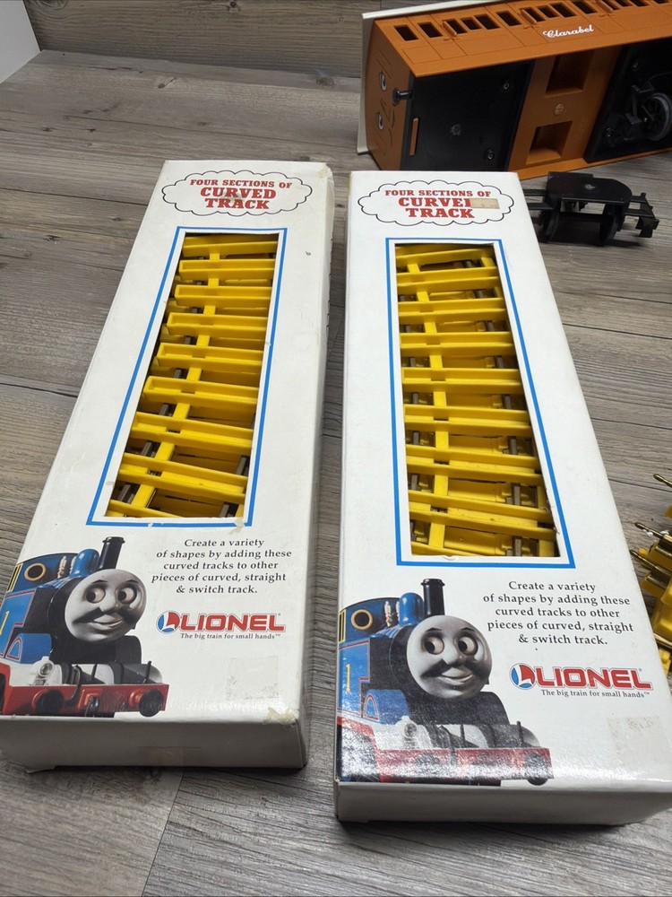 Lionel Thomas the Tank Engine custom Thomas with extra track PLEASE READ !!!!!