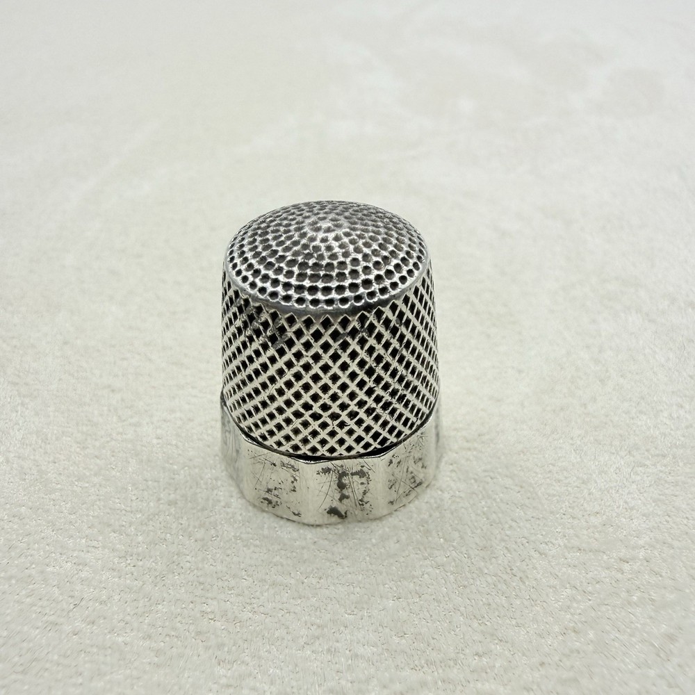 Antique Sterling Silver Mesh Pattern Thimble Sewing Accessory Collectible