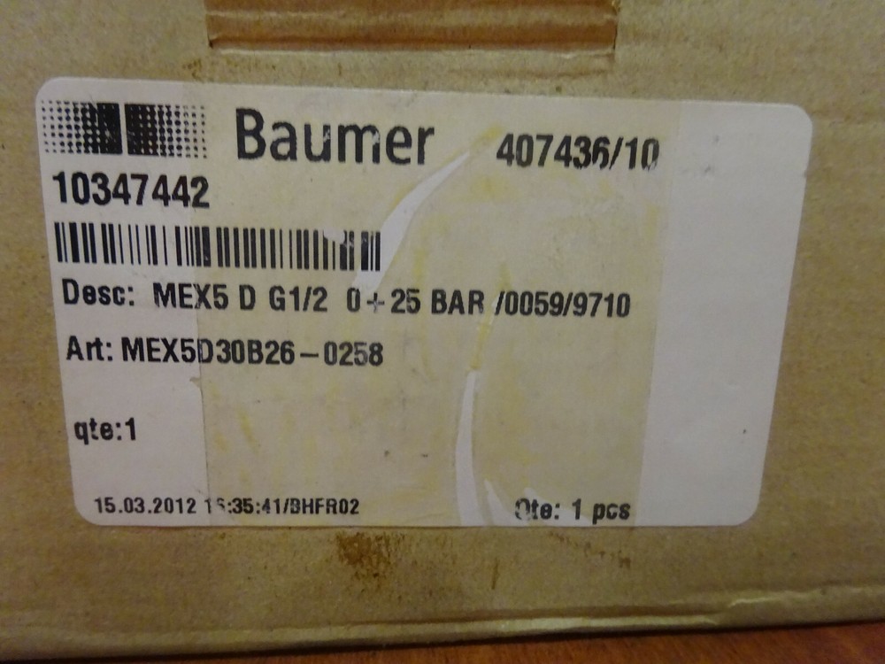 Baumer pressure gauge 0-25bar manometer