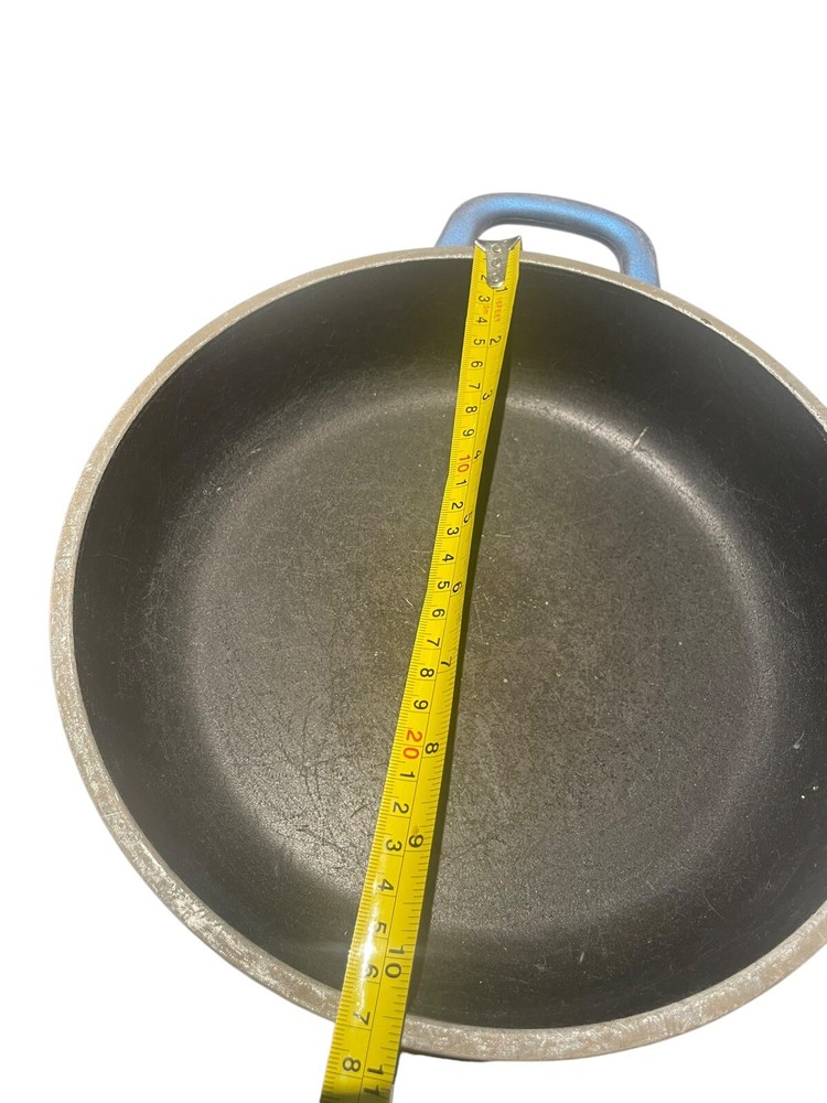 Genuine Essen Sarten 2926/3 Cast iron lined brass handle Blue.