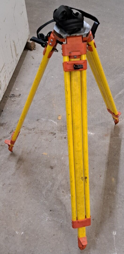 TOPCON ADJUSTABLE TRIPOD 42" CLOSED HEIGHT 64" MAXIMUM HEIGHT