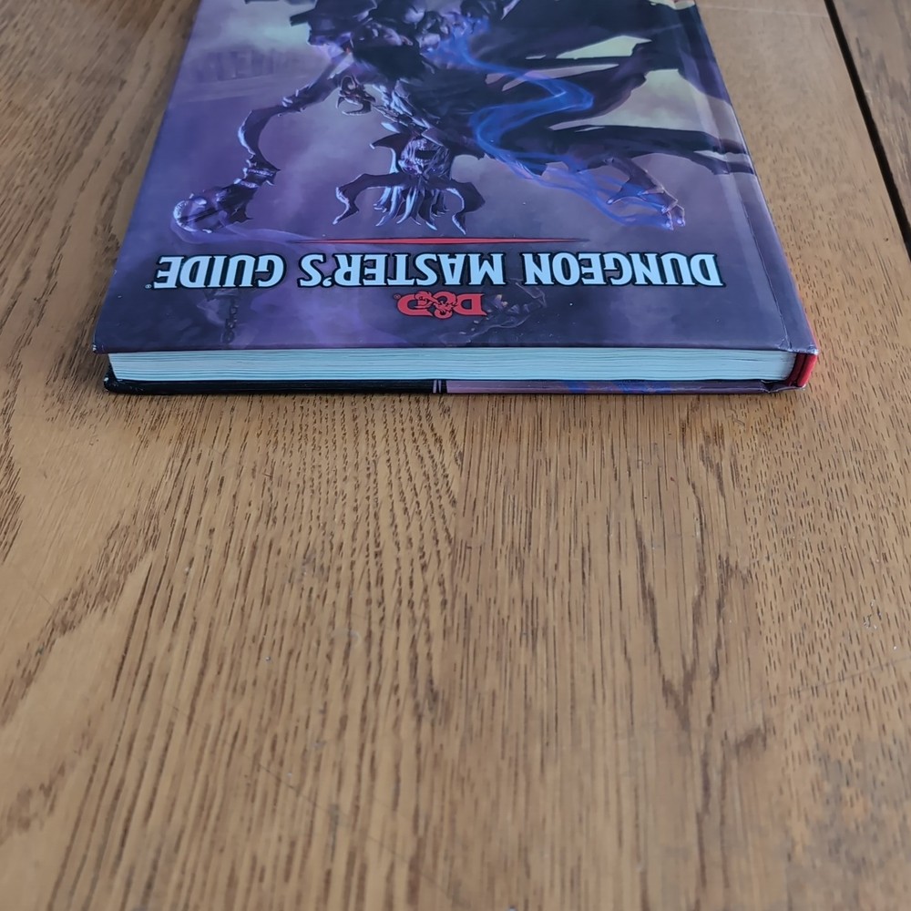 Dungeons & Dragons Dungeon Master’s Guide Hardcover 2014