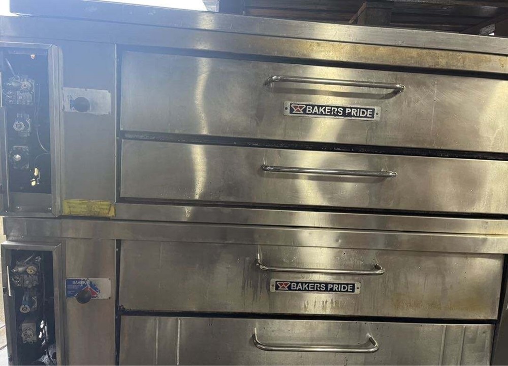 Bakers Pride pizza oven Y-602 Double Deck Completely Refurbished