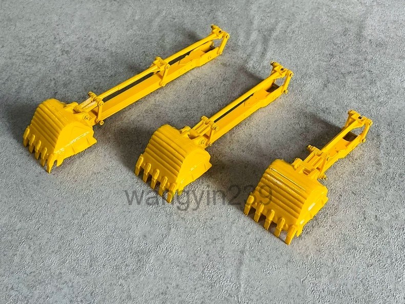 Komatsu PC450 extended boom, 1:50 scale