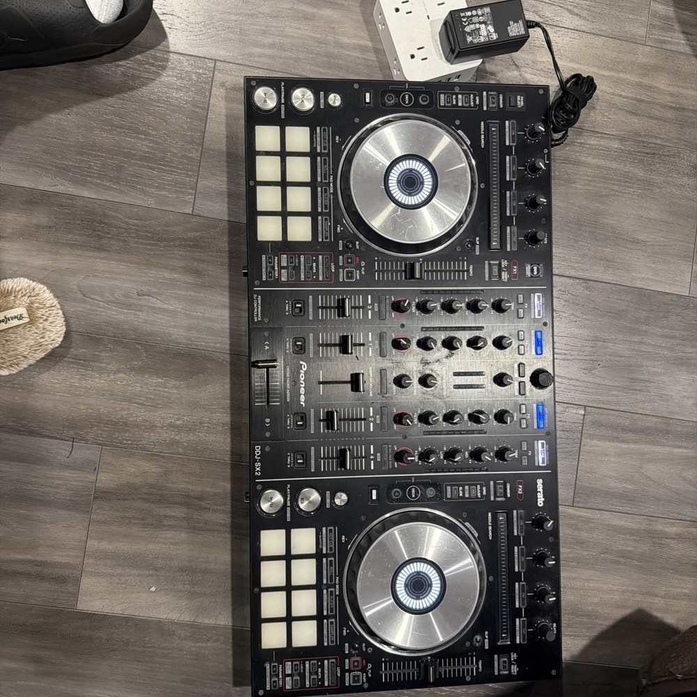 Pioneer DDJ-SX2 Performance DJ Controller