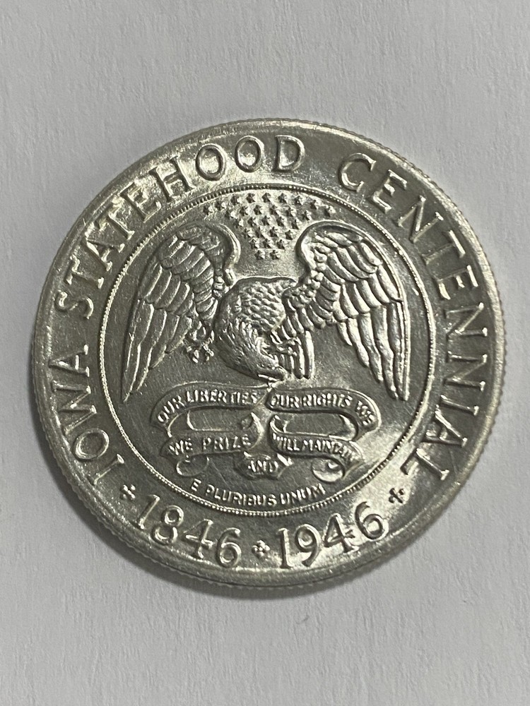 1946 IOWA SILVER COMMEMORATIVE HALF DOLLAR BRILLIANT UNCIRCULATED!