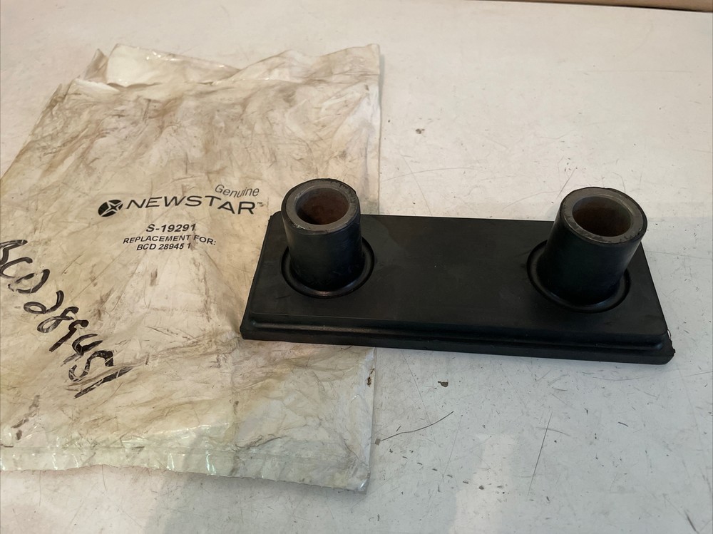 FREIGHTLINER LOWER ENGINE MOUNT BCD-289451 NEW S-19291 NEWSTAR