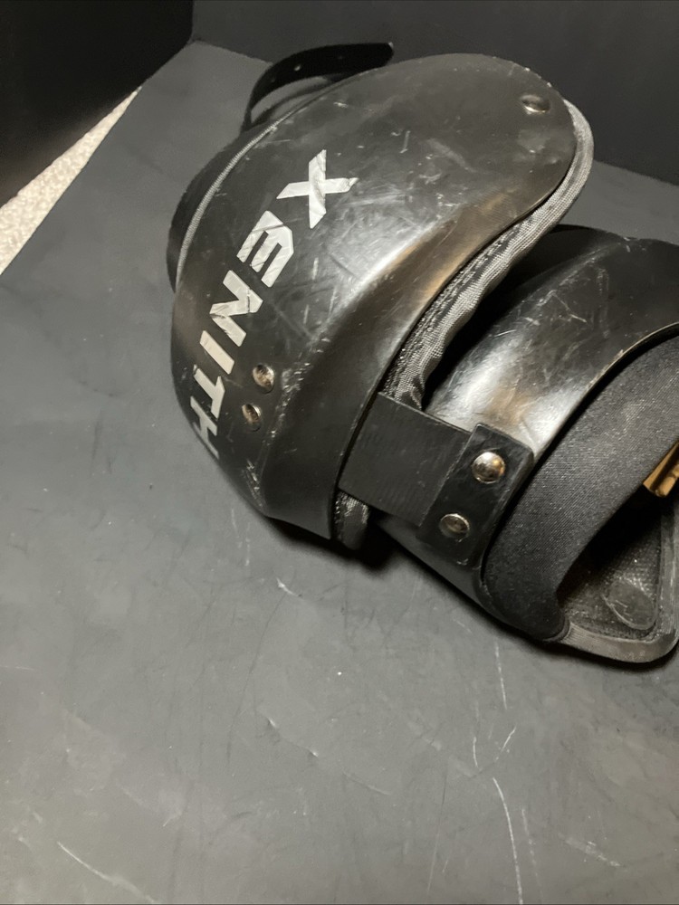 Xenith Flyte 2 Youth Shoulder Pads X-Small