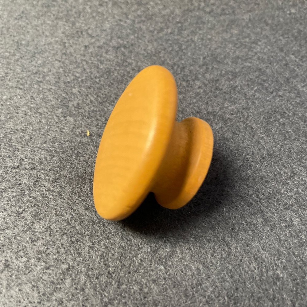 1-1/2" Large Wood Knob Tan