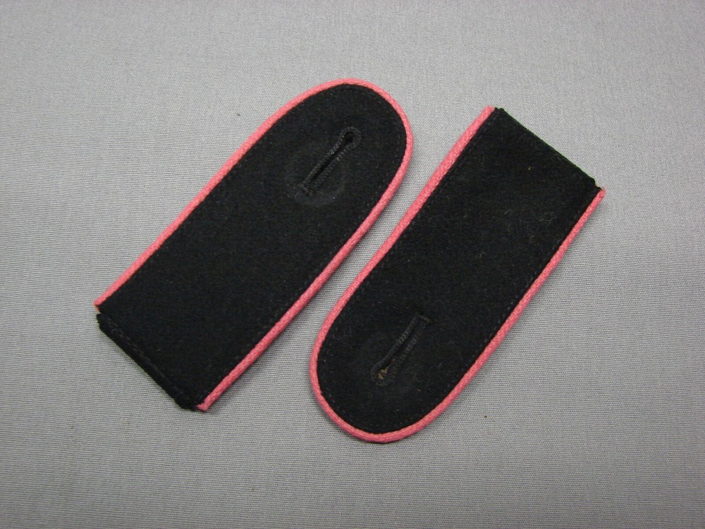 GERMAN WW2 ARMY PANZER ENLISTED SHOULDER BOARDS -ORIGINAL
