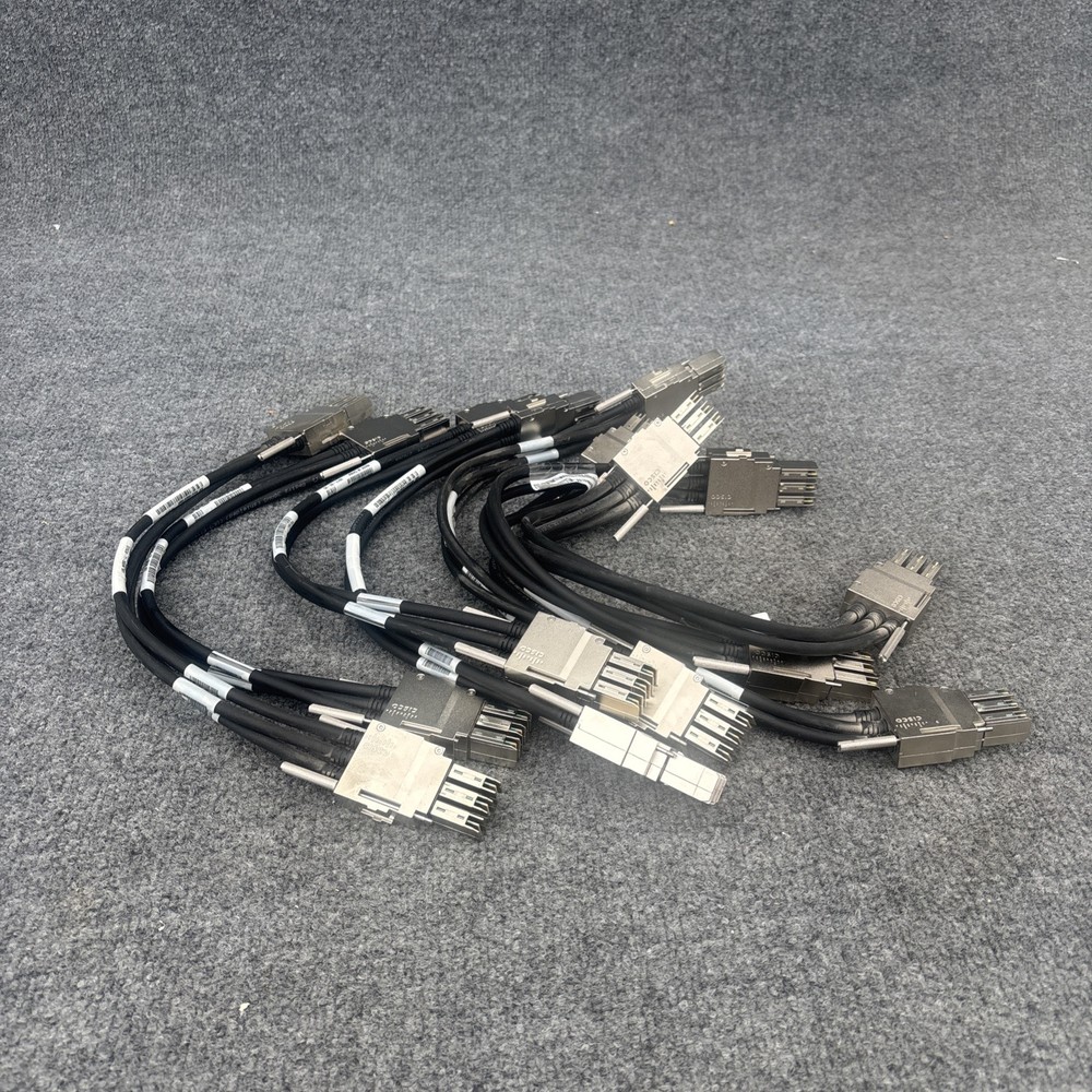 Cisco STACK-T1-50CM V01 Stacking Cable 800-40403-01 Used