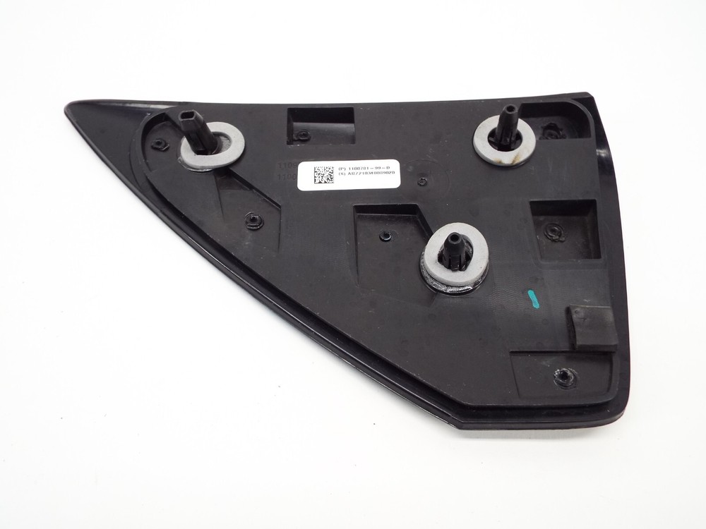 Tesla Model 3 Right Passenger Door Reflector