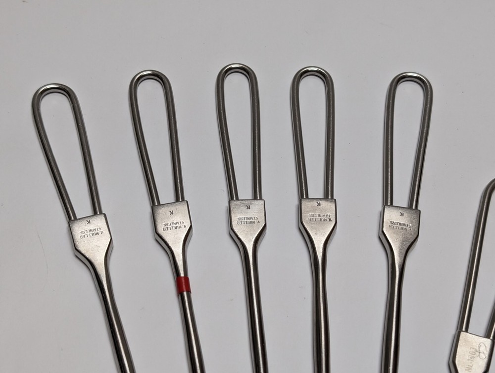 11 pcs. Assorted Retractor (USED).