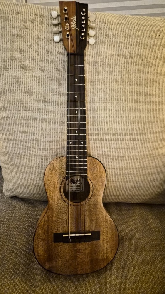Mele 8-String Handcrafted Mango Ukulele Natural Finish with Hard Case