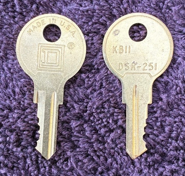 SQUARE D LP9618 Panelboard Key DSR-251 4ETG4