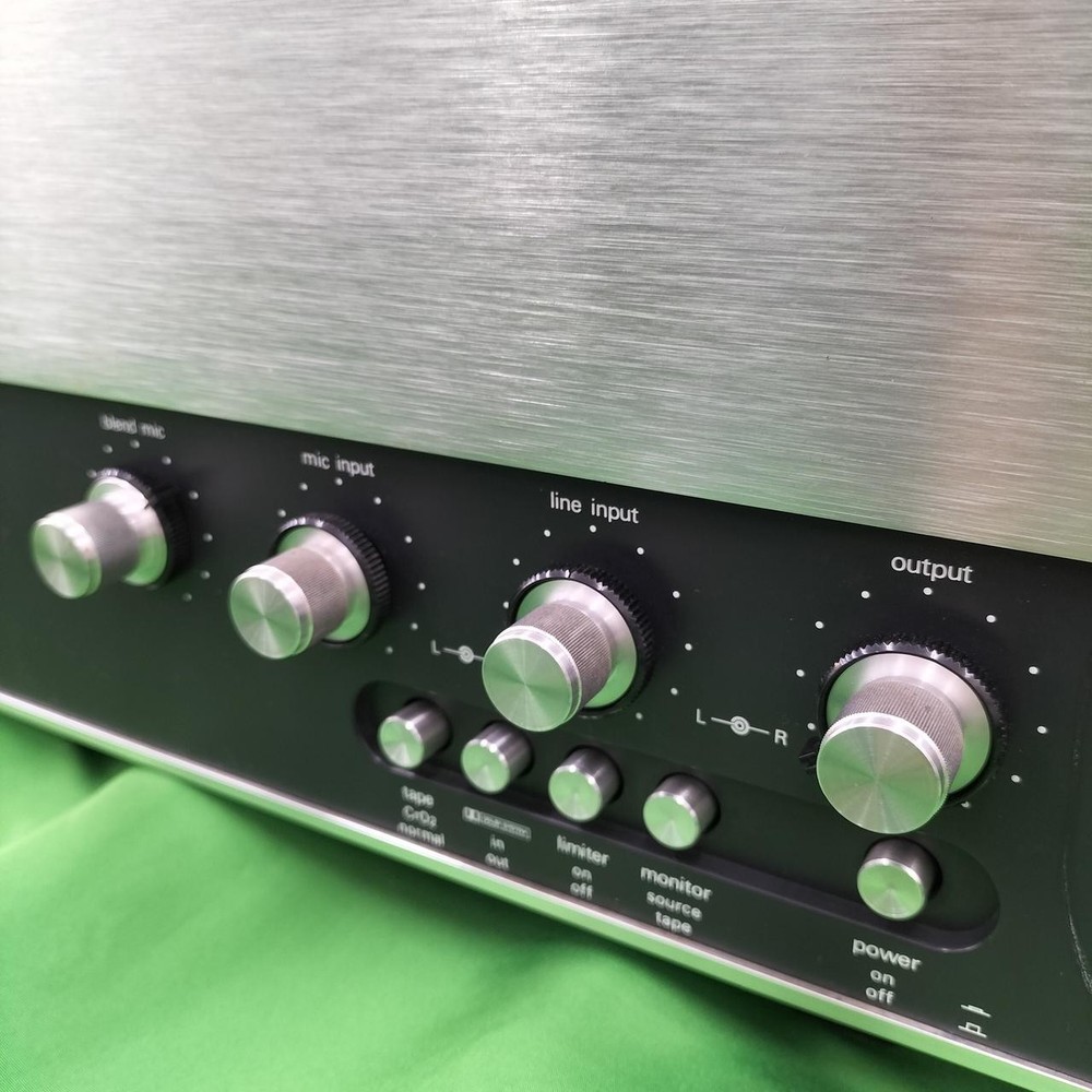 NAKAMICHI 700 cassette deck