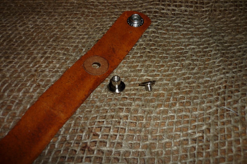 Singer sewing machine Bent Wood case KEY STRAP